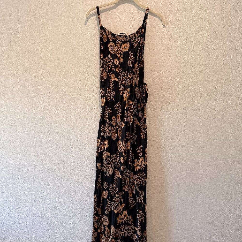 Chic printed wrap dress (Zara)
